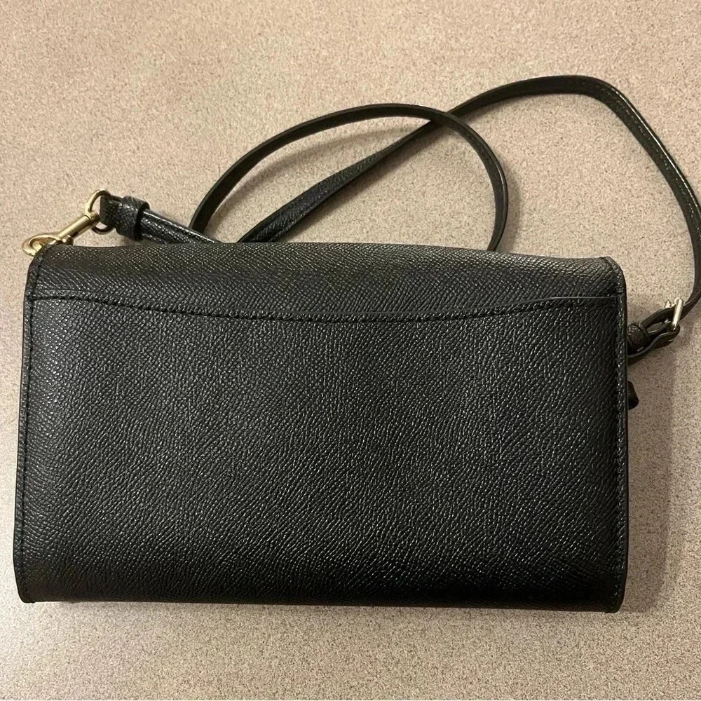 Coach Twist Lock